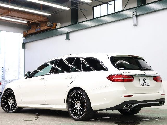 MERCEDES AMG E station wagon