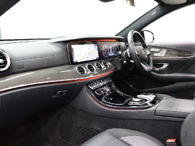 MERCEDES AMG E station wagon