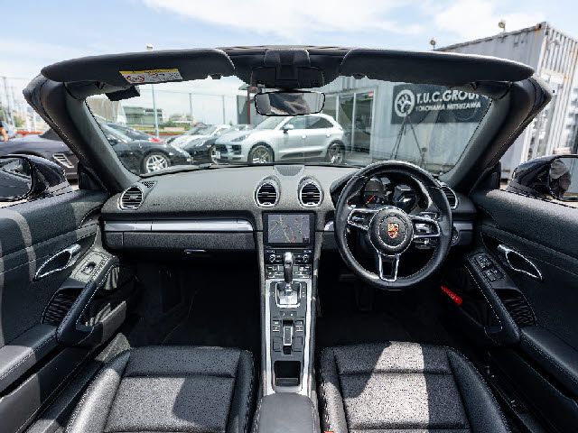 PORSCHE 718BOXSTER