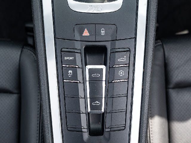 PORSCHE 718BOXSTER