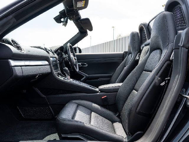 PORSCHE 718BOXSTER