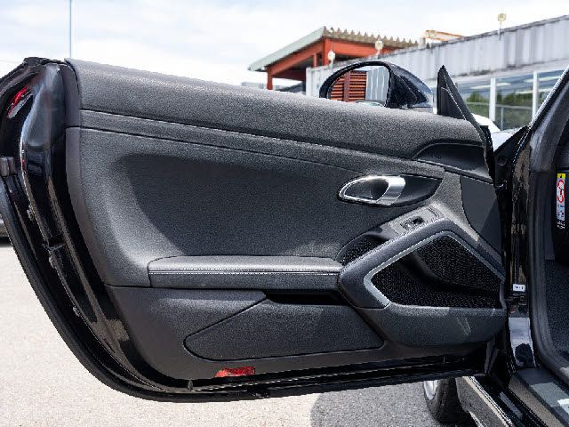 PORSCHE 718BOXSTER