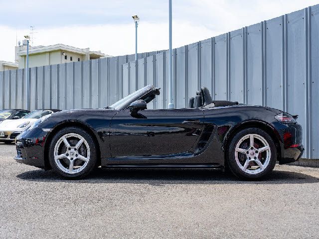 PORSCHE 718BOXSTER