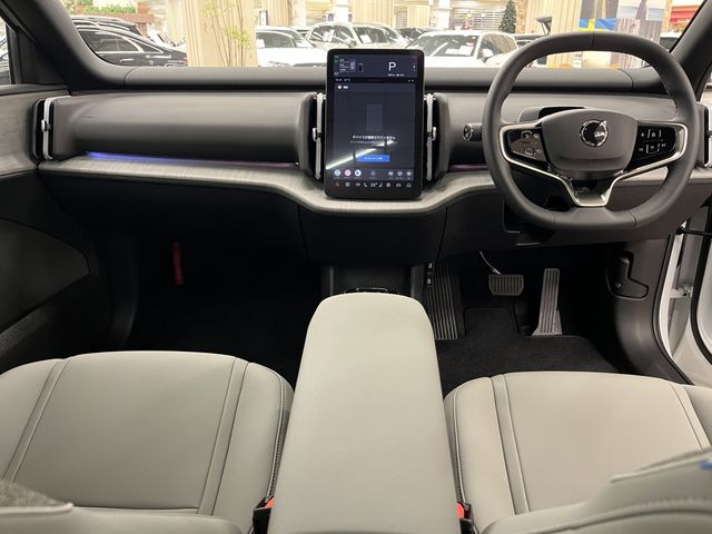 VOLVO EX30 CROSS COUNTRY