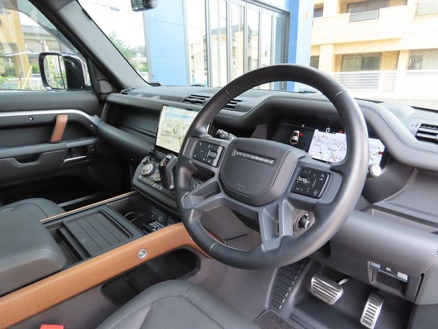 ROVER DEFENDER