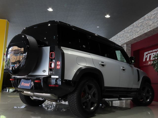 ROVER DEFENDER