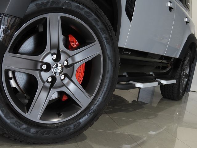 ROVER DEFENDER