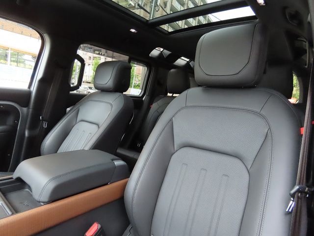 ROVER DEFENDER