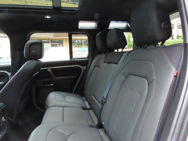 ROVER DEFENDER