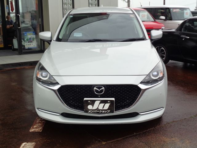 MAZDA2