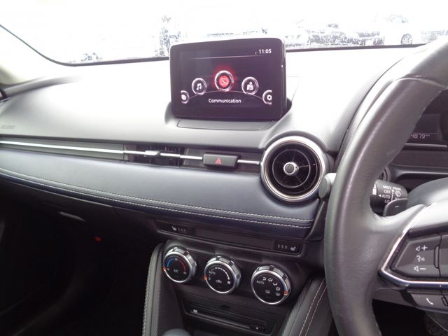 MAZDA2