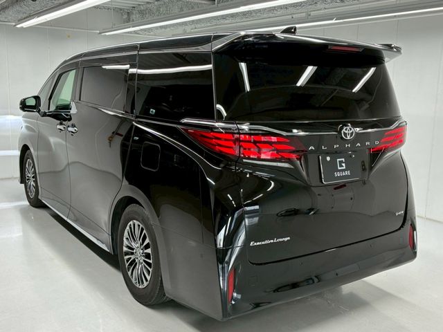 ALPHARD hybrid