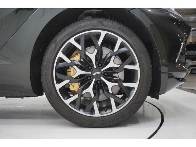 ASTON MARTIN SUV