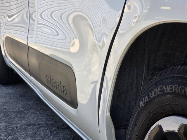 SIENTA HYBRID