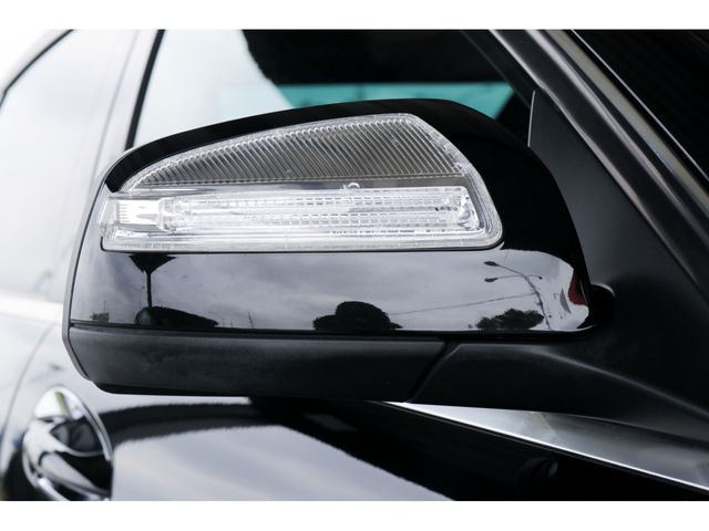 MERCEDES BENZ C class sedan