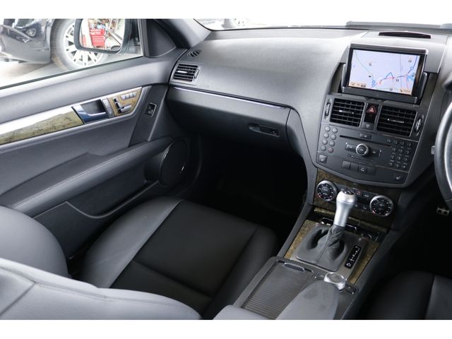 MERCEDES BENZ C class sedan