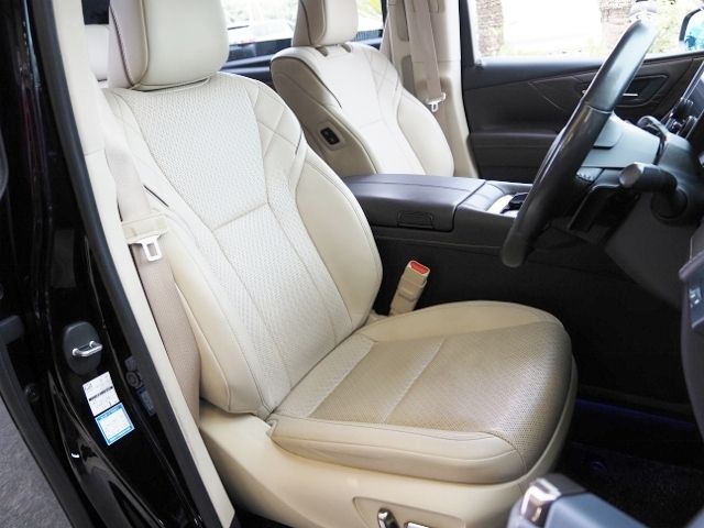 ALPHARD hybrid 4WD