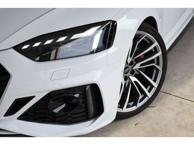 AUDI RS5