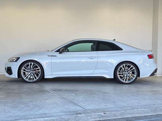 AUDI RS5