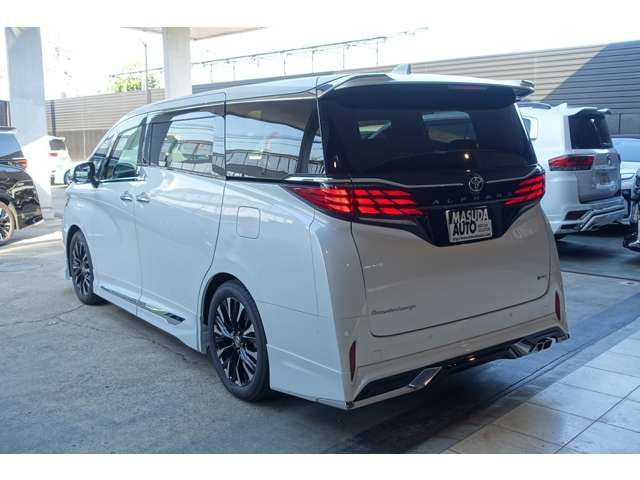 ALPHARD hybrid