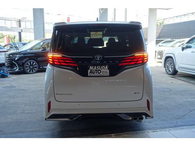 ALPHARD hybrid