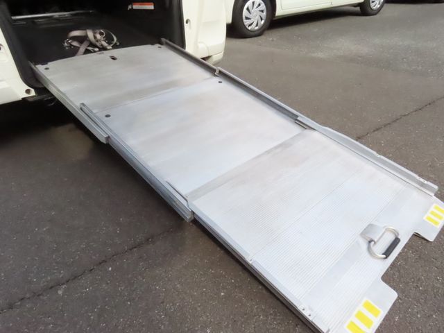 N-BOX+