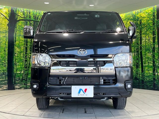 HIACE van 4WD