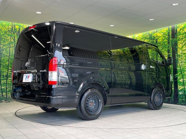 HIACE van 4WD