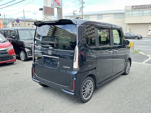 N BOX CUSTOM