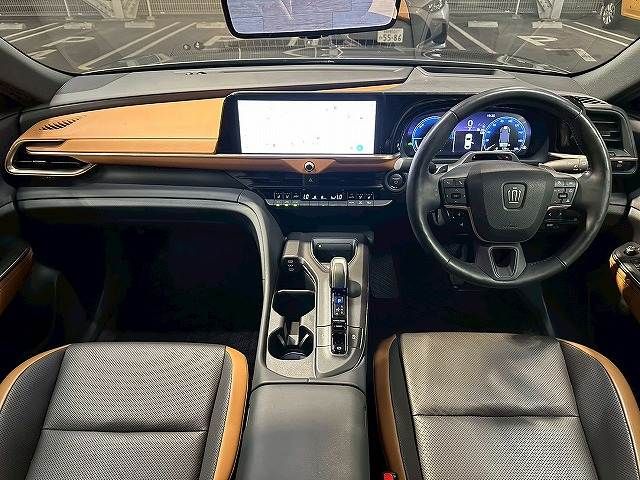 CROWN CROSSOVER