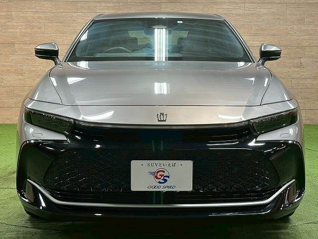 CROWN CROSSOVER
