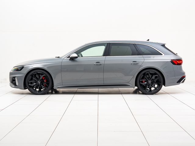 AUDI RS4 AVANT