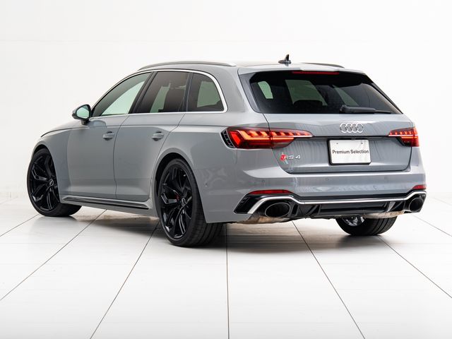 AUDI RS4 AVANT