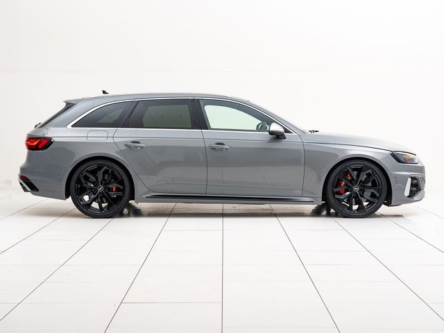 AUDI RS4 AVANT