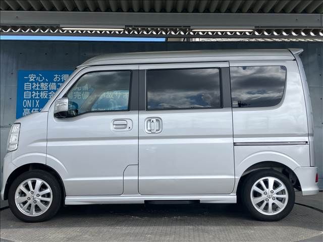 NV100 CLIPPER RIO