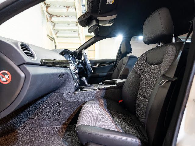 MERCEDES BENZ C class sedan