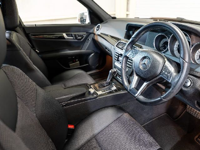 MERCEDES BENZ C class sedan