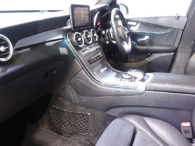 MERCEDES BENZ GLC class
