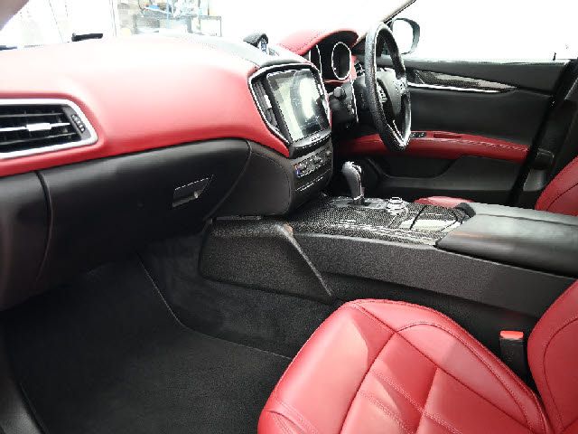 MASERATI GHIBLI Sedan