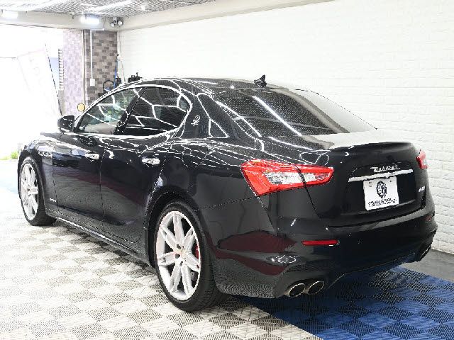 MASERATI GHIBLI Sedan