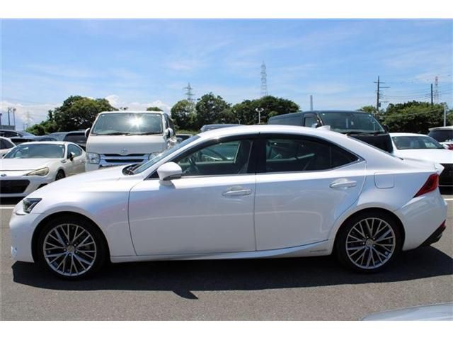 LEXUS IS300h