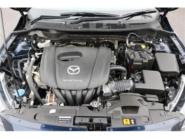 MAZDA2