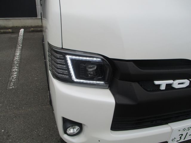 HIACE van 2WD