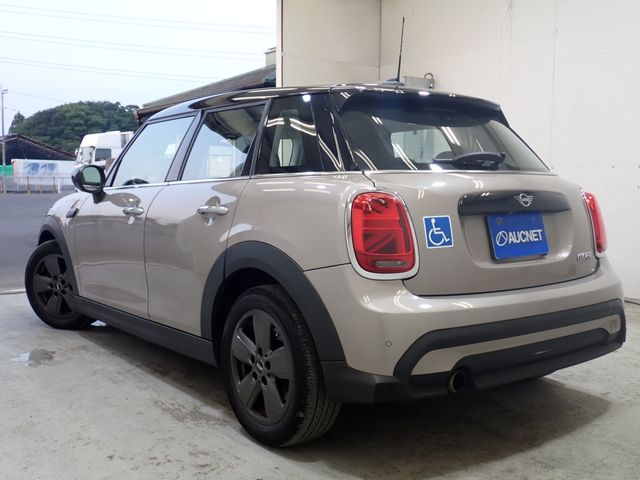 MINI COOPER 5DOOR