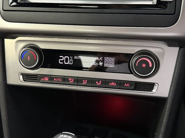 VOLKSWAGEN CROSS POLO