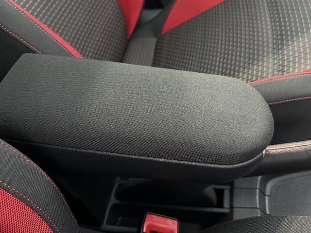 VOLKSWAGEN CROSS POLO