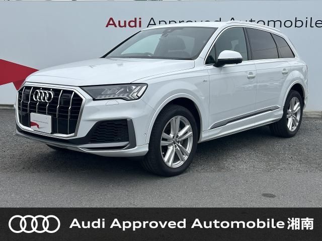 AUDI  Q7