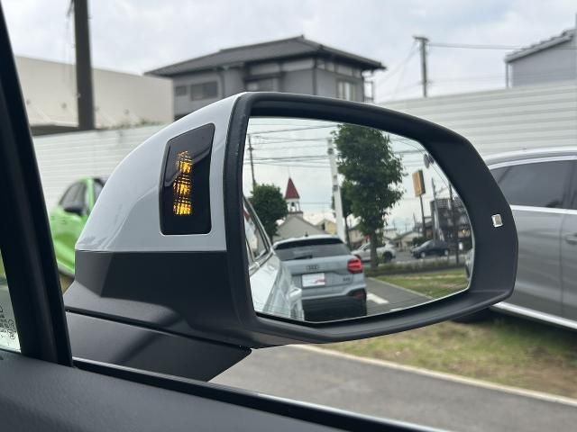 AUDI  Q7