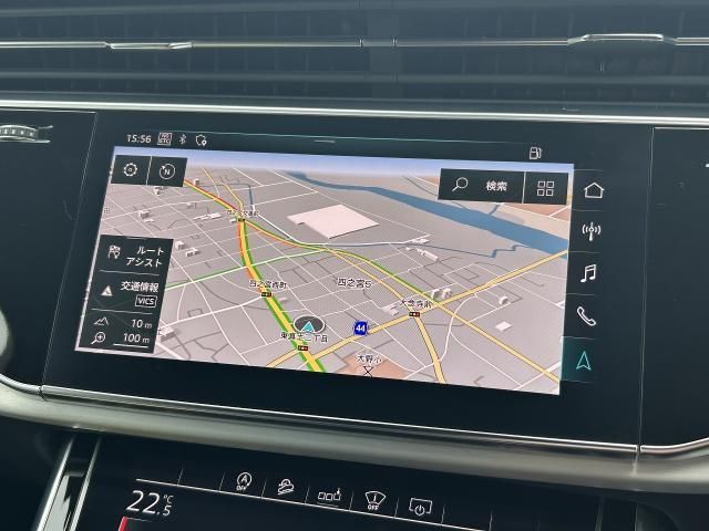 AUDI  Q7