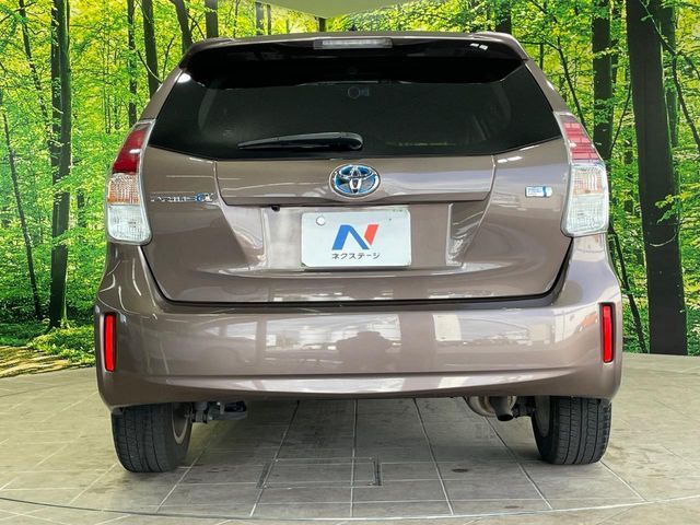 PRIUS Alpha